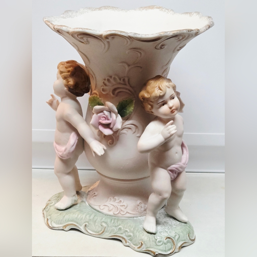 Rare Fragile Norleans Japan Triple Cherub Vase